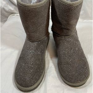 Unbranded silver boots sz 9